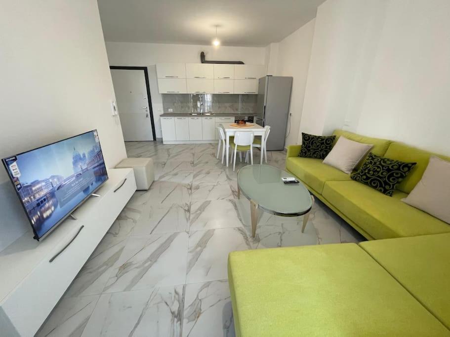 Beachside Charm Apartment Golem (Tirana)